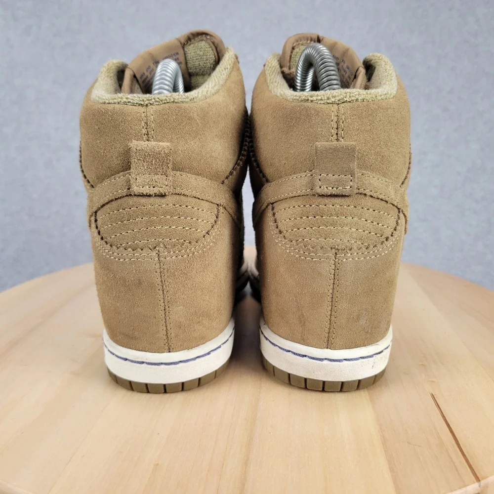 Nike Dunk Sky High Women 6.5 Khaki Suede Hidden Wedge Sneakers 528899-201